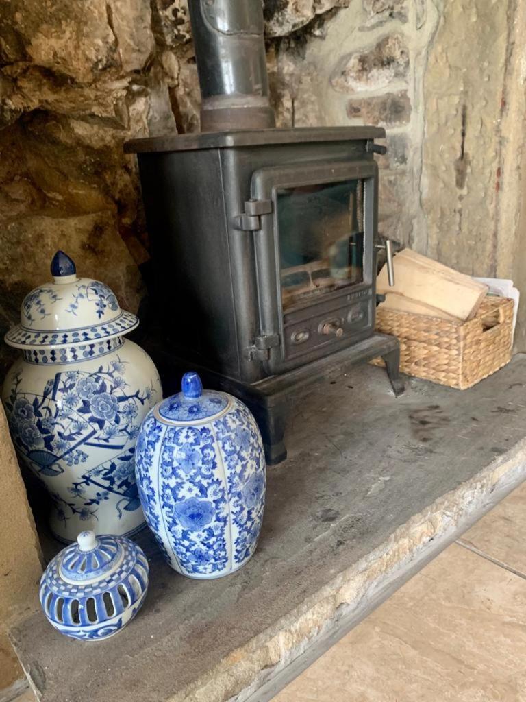 Gorgeous Cozy Cottage With A Heritage Feel, Walks, Pubs & Wood Burner Tideswell Exterior foto